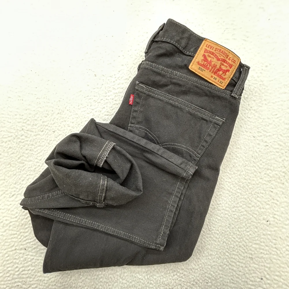 Levi's 550 Jeans Mens 36x32 Relaxed Fit Black Denim Tapered Leg Waterless USA